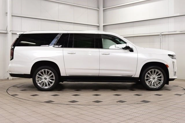2023 Cadillac Escalade 5th Gen - Image 9 of 12