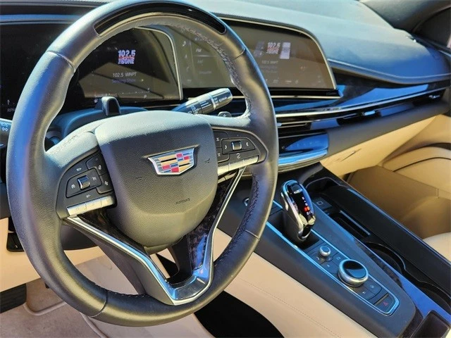 2023 Cadillac Escalade 5th Gen - Image 15 of 21