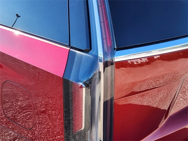 2023 Cadillac Escalade 5th Gen - Image 11 of 21