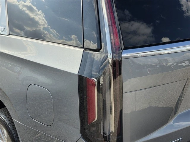 2023 Cadillac Escalade 5th Gen - Image 11 of 21