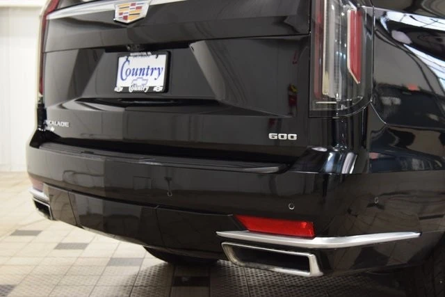 2023 Cadillac Escalade 5th Gen - Image 19 of 21