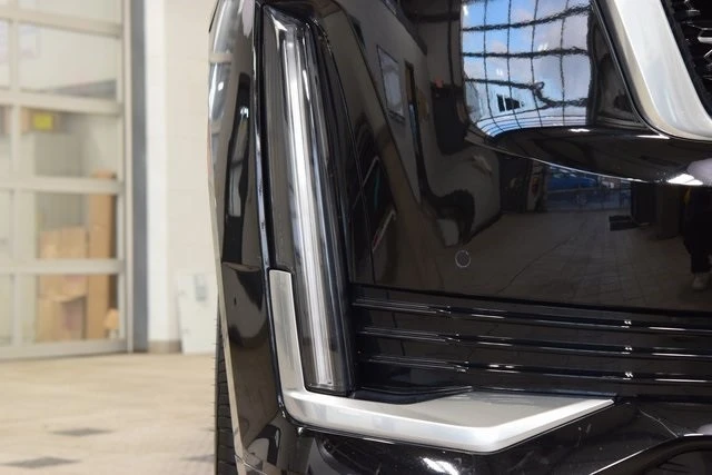 2023 Cadillac Escalade 5th Gen - Image 14 of 21