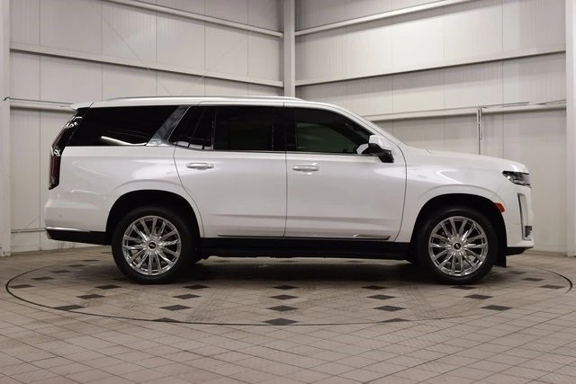 2023 Cadillac Escalade 5th Gen - Image 9 of 12