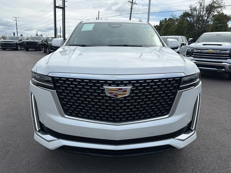 2023 Cadillac Escalade 5th Gen - Image 8 of 12