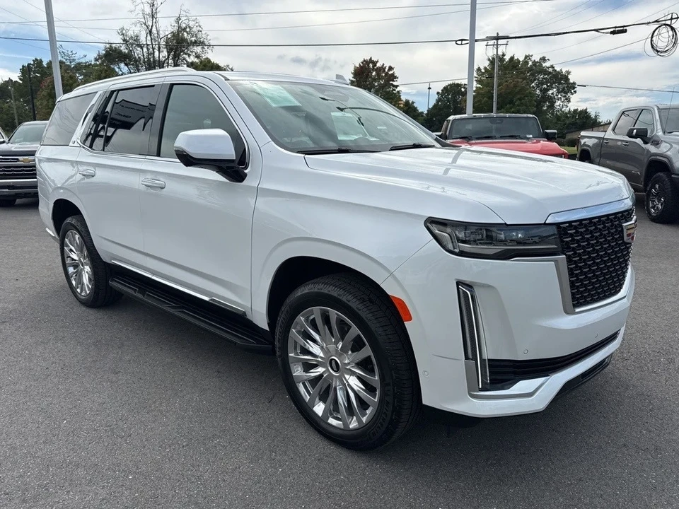 2023 Cadillac Escalade 5th Gen - Image 7 of 12