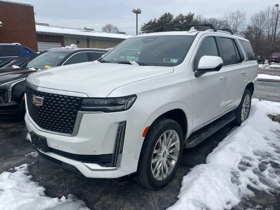 2023 Cadillac Escalade 5th Gen - Image 3 of 12