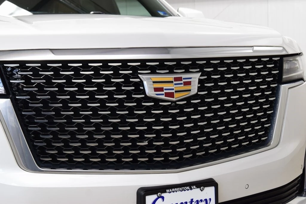 2023 Cadillac Escalade 5th Gen - Image 11 of 12
