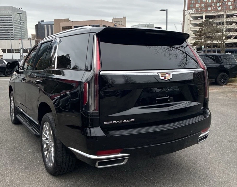 2023 Cadillac Escalade 5th Gen - Image 5 of 12