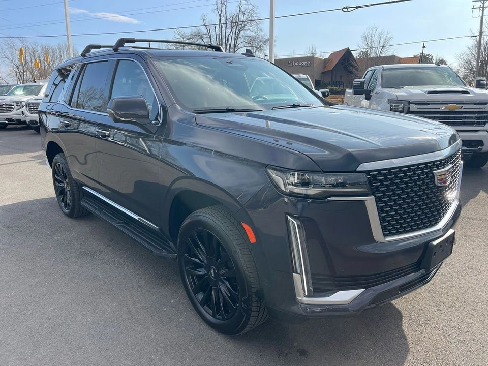 2023 Cadillac Escalade 5th Gen - Image 7 of 12