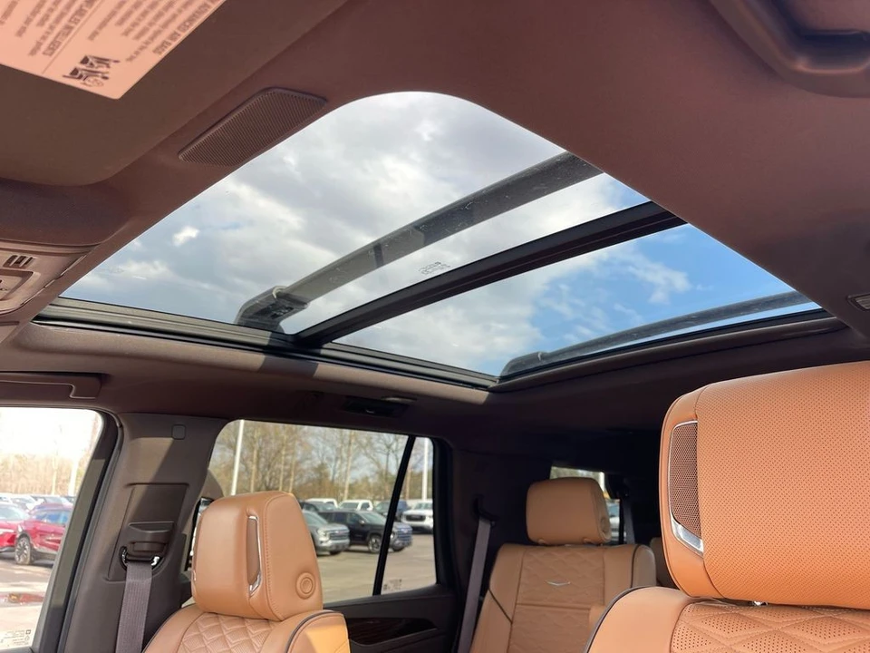 2023 Cadillac Escalade 5th Gen - Image 12 of 12