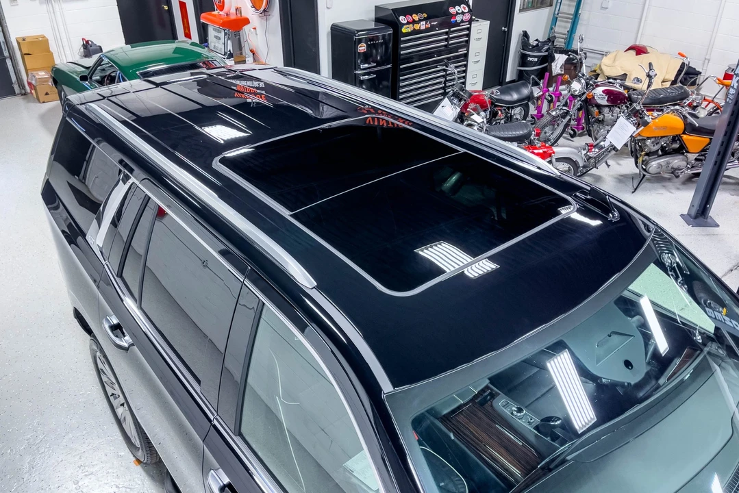 2023 Cadillac Escalade 5th Gen - Image 17 of 31