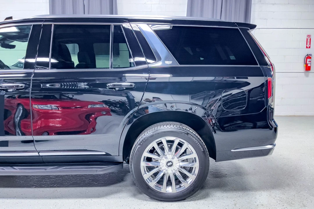 2023 Cadillac Escalade 5th Gen - Image 22 of 31