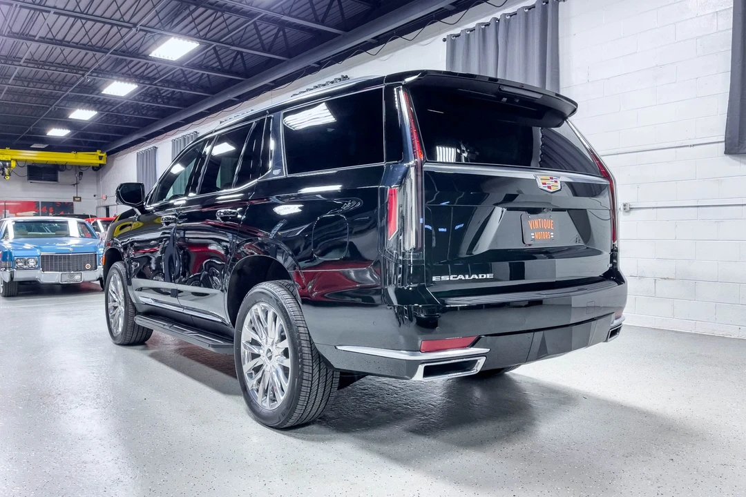 2023 Cadillac Escalade 5th Gen - Image 4 of 31