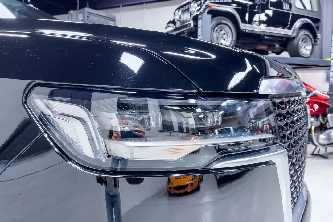 2023 Cadillac Escalade 5th Gen - Image 25 of 31