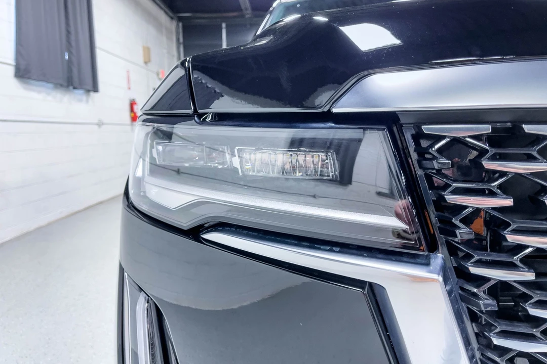 2023 Cadillac Escalade 5th Gen - Image 28 of 31