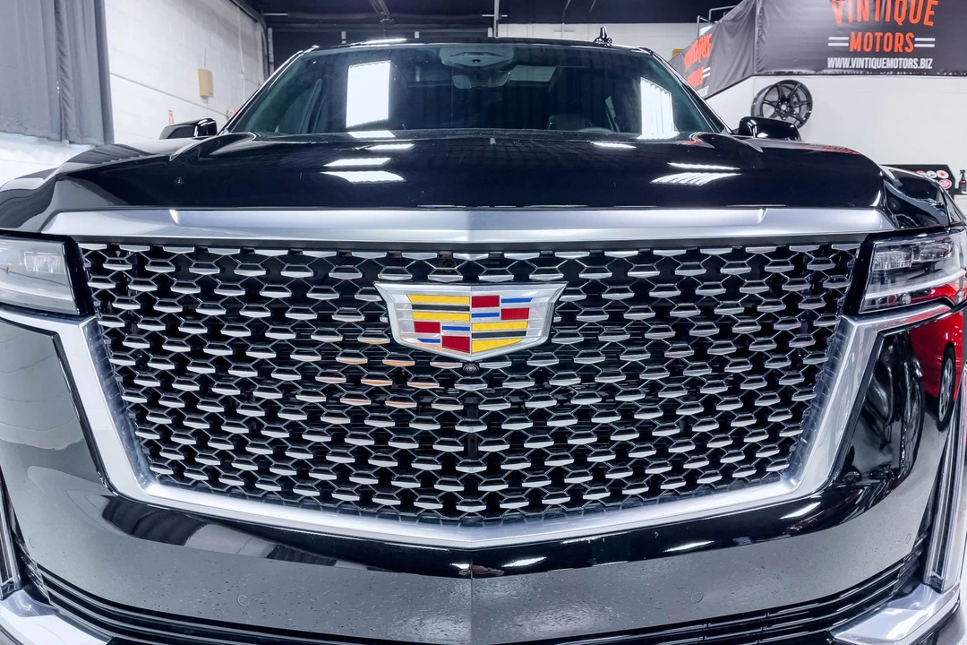 2023 Cadillac Escalade 5th Gen - Image 29 of 31