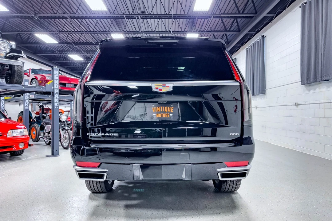 2023 Cadillac Escalade 5th Gen - Image 5 of 31