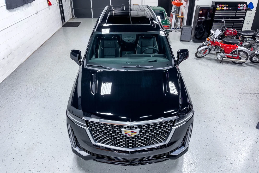 2023 Cadillac Escalade 5th Gen - Image 9 of 31