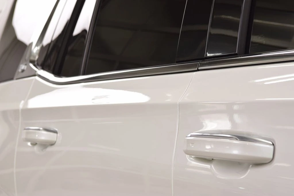 2023 Cadillac Escalade 5th Gen - Image 17 of 21