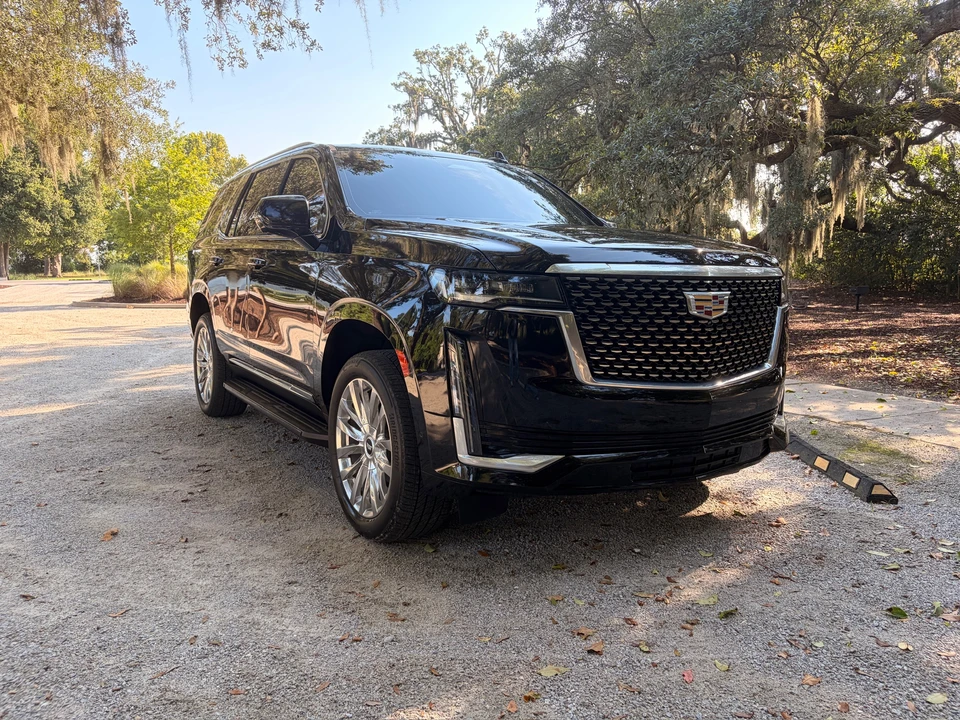 2023 Cadillac Escalade 5th Gen - Image 20 of 31