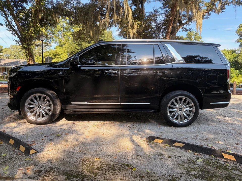 2023 Cadillac Escalade 5th Gen - Image 8 of 31