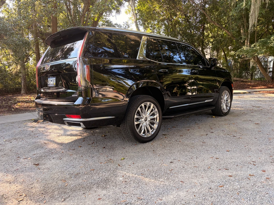 2023 Cadillac Escalade 5th Gen - Image 14 of 31