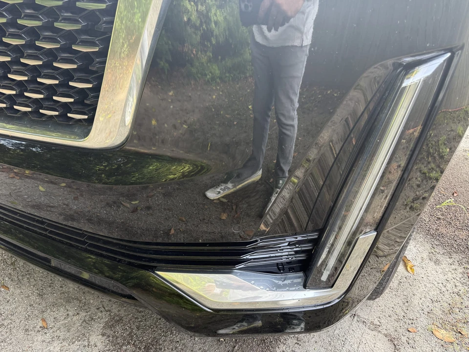 2023 Cadillac Escalade 5th Gen - Image 26 of 31