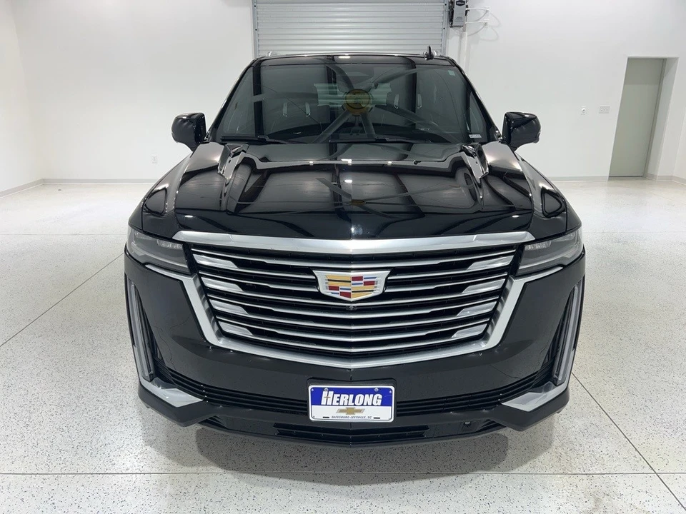 2023 Cadillac Escalade 5th Gen - Image 8 of 12