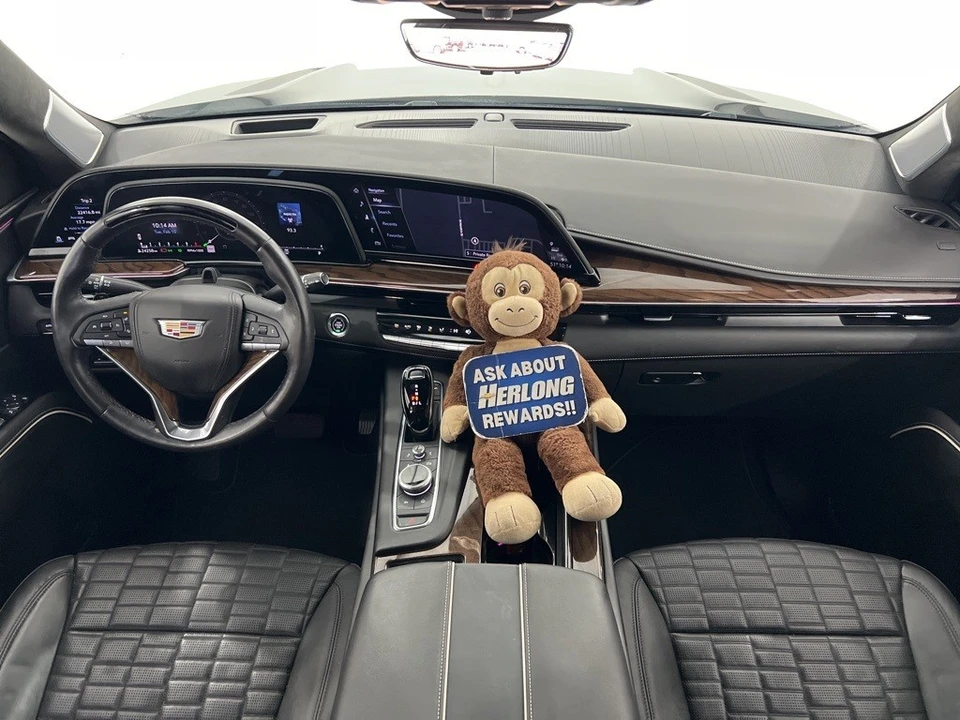 2023 Cadillac Escalade 5th Gen - Image 19 of 21