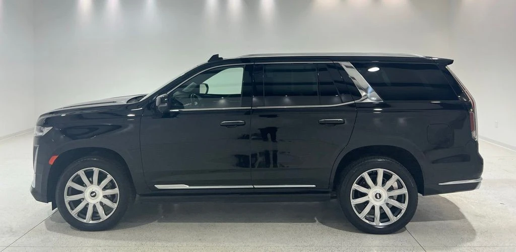 2023 Cadillac Escalade 5th Gen - Image 2 of 21