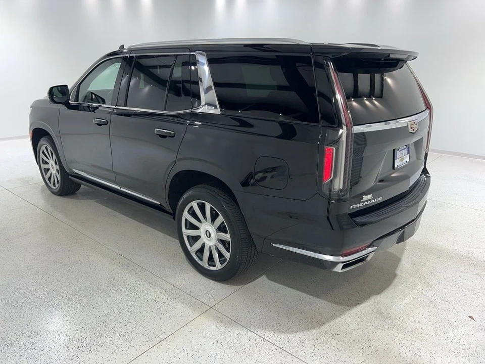 2023 Cadillac Escalade 5th Gen - Image 3 of 21
