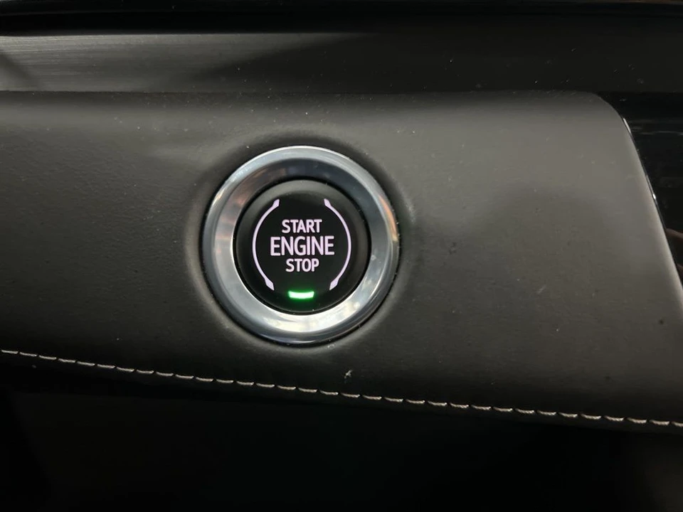 2023 Cadillac Escalade 5th Gen - Image 16 of 21