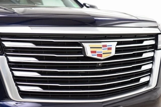 2023 Cadillac Escalade 5th Gen - Image 11 of 12