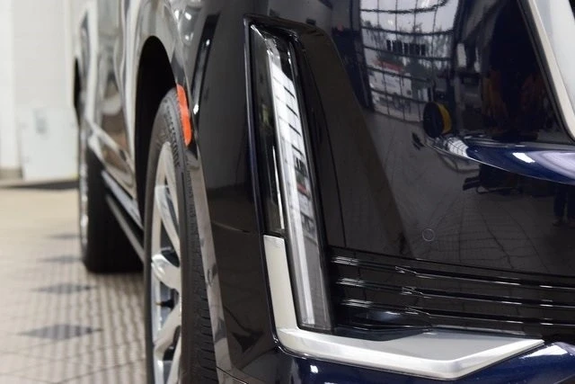 2023 Cadillac Escalade 5th Gen - Image 14 of 21