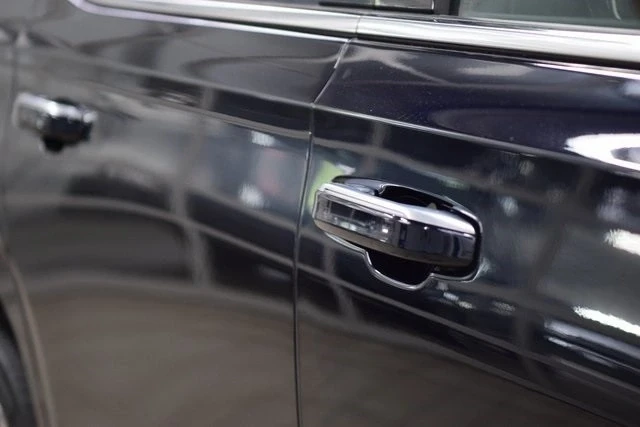 2023 Cadillac Escalade 5th Gen - Image 17 of 21