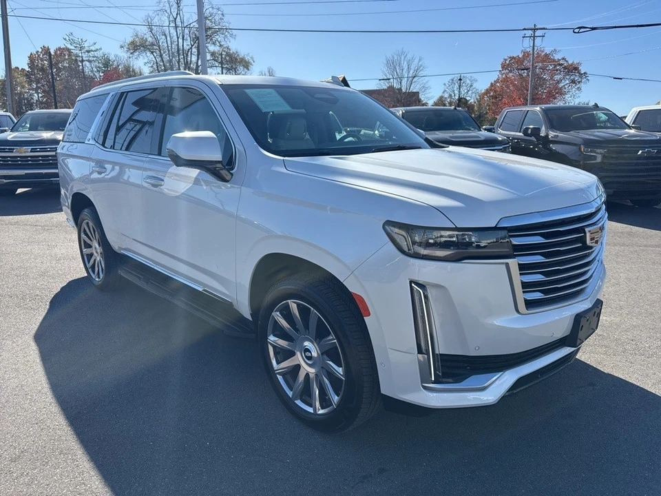 2023 Cadillac Escalade 5th Gen - Image 7 of 12