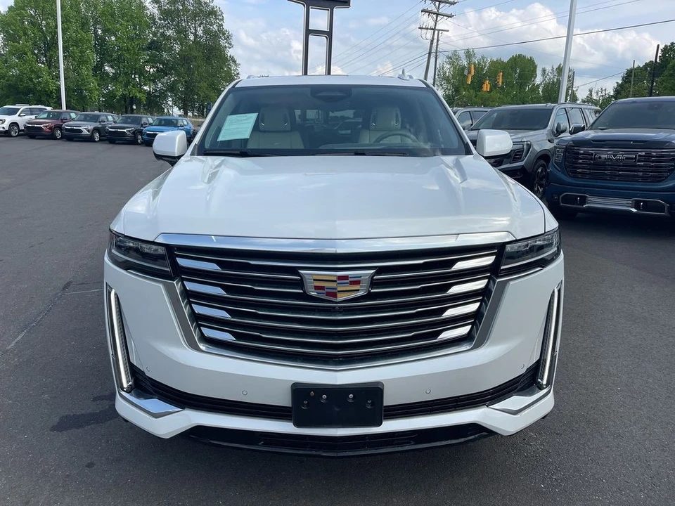 2023 Cadillac Escalade 5th Gen - Image 8 of 12