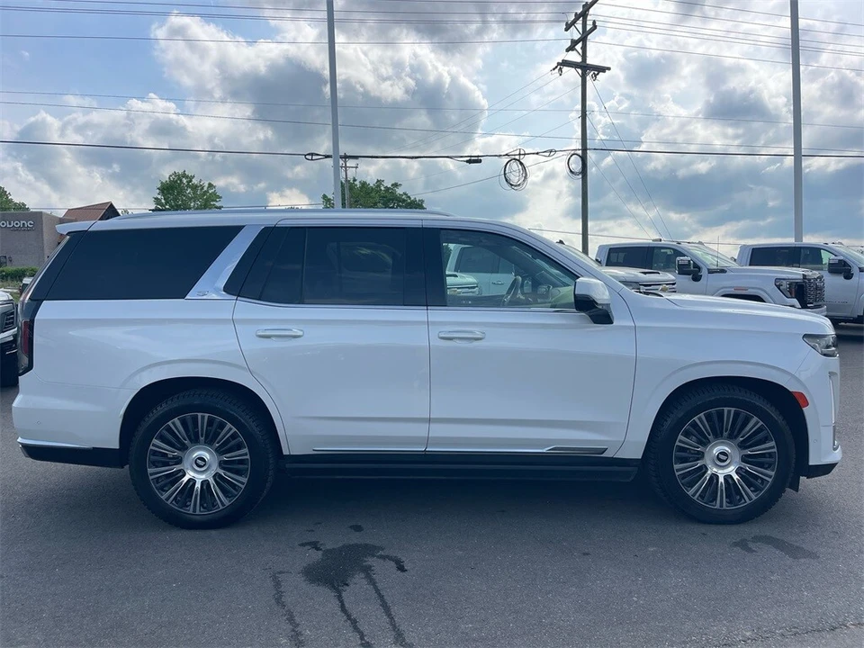 2023 Cadillac Escalade 5th Gen - Image 6 of 12