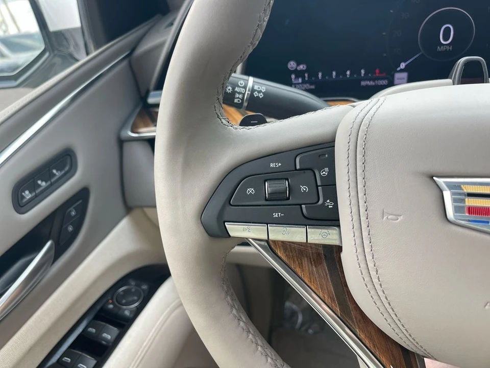 2023 Cadillac Escalade 5th Gen - Image 17 of 21