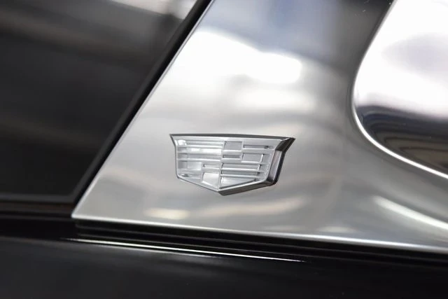 2023 Cadillac Escalade 5th Gen - Image 18 of 21