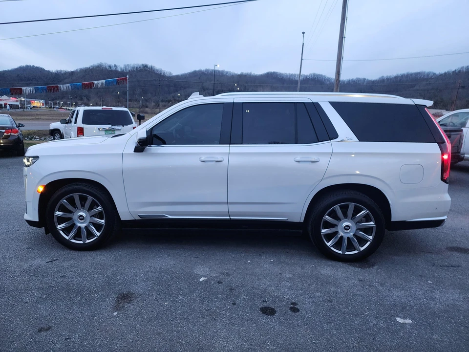 2023 Cadillac Escalade 5th Gen - Image 8 of 31