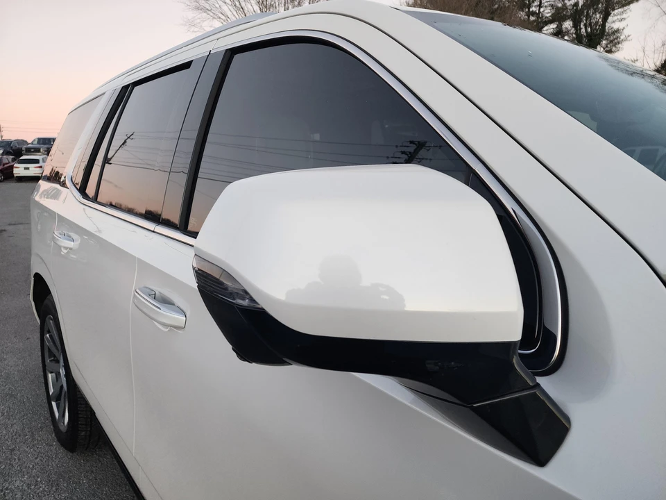 2023 Cadillac Escalade 5th Gen - Image 24 of 31