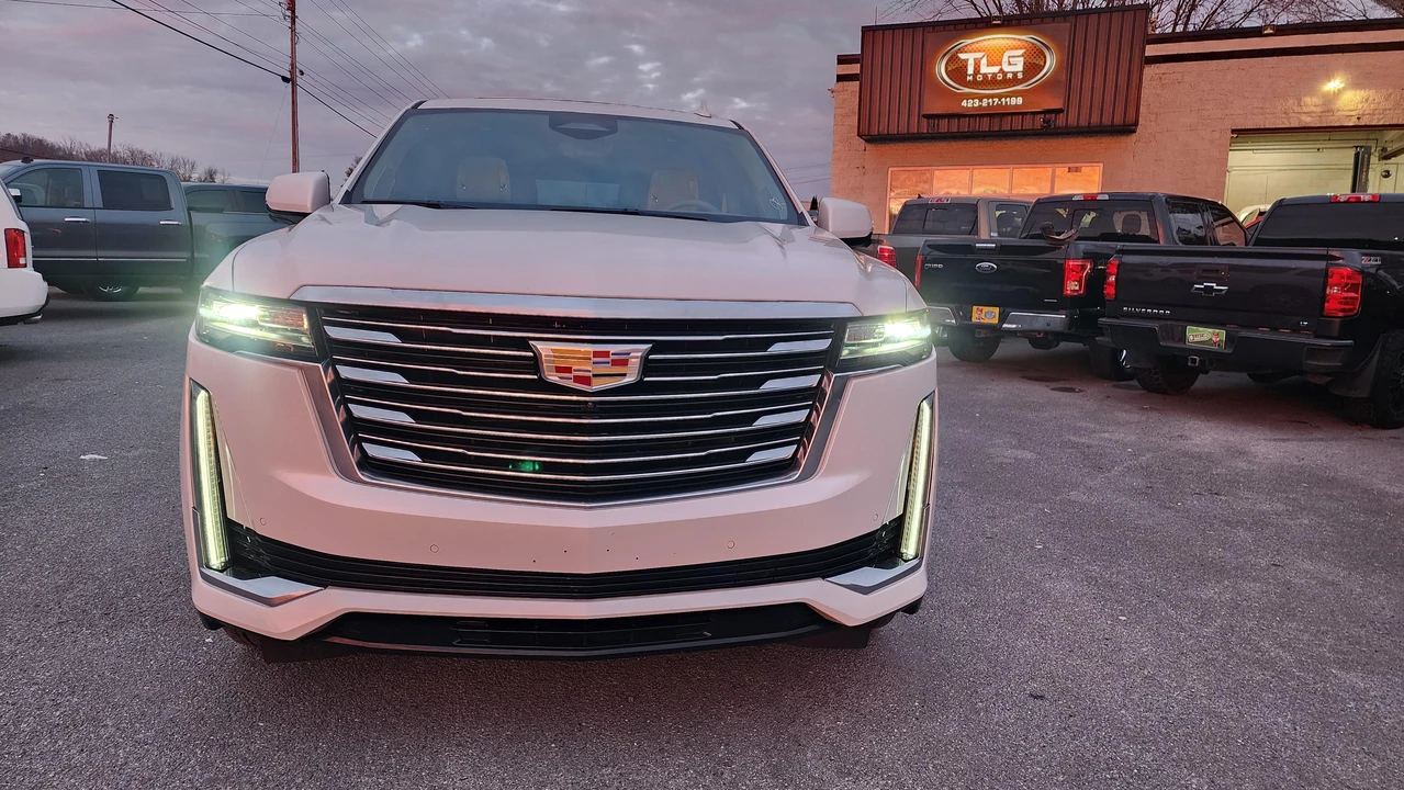 2023 Cadillac Escalade 5th Gen - Image 20 of 31