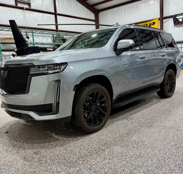 2023 Cadillac Escalade 5th Gen - Image 2 of 8