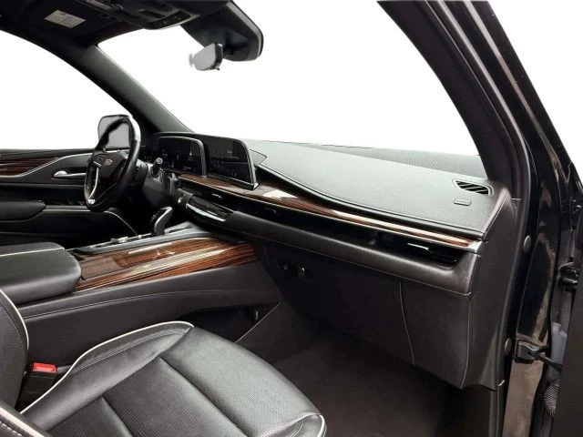 2023 Cadillac Escalade 5th Gen - Image 11 of 12