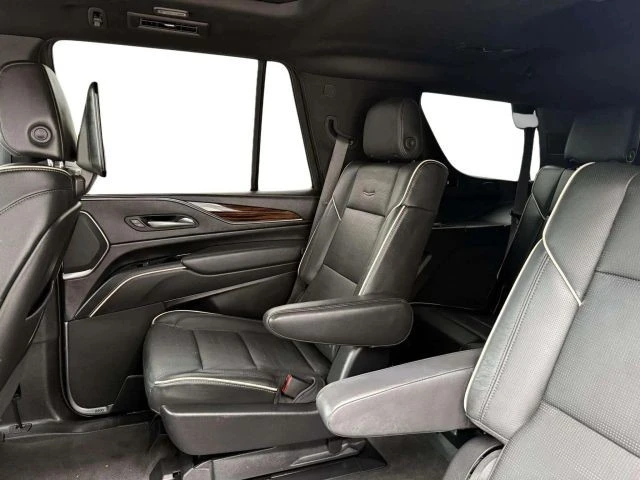 2023 Cadillac Escalade 5th Gen - Image 15 of 20
