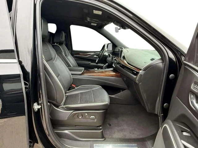 2023 Cadillac Escalade 5th Gen - Image 10 of 12