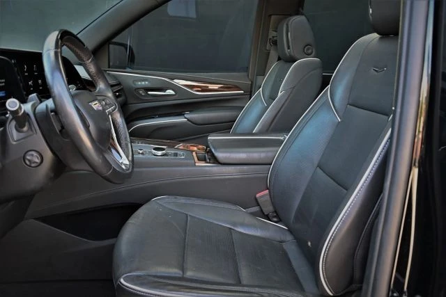 2023 Cadillac Escalade 5th Gen - Image 17 of 21