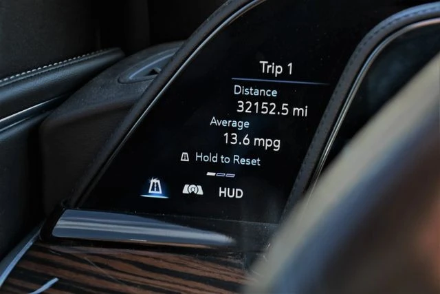 2023 Cadillac Escalade 5th Gen - Image 11 of 21