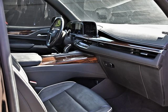 2023 Cadillac Escalade 5th Gen - Image 21 of 21
